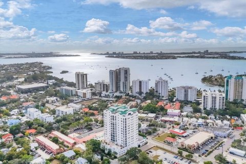 Condominio en venta en Sarasota, Florida, 3 dormitorios, 281.12 m2 № 2199775 - foto 10