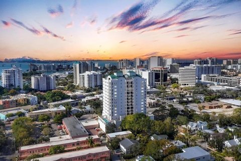 Condominio en venta en Sarasota, Florida, 3 dormitorios, 281.12 m2 № 2199775 - foto 4