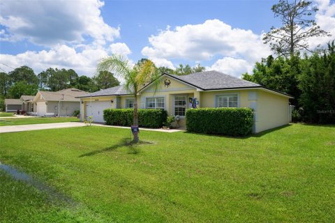 Villa ou maison à Palm Coast, Floride 3 chambres, 116.31 m2 № 2133877