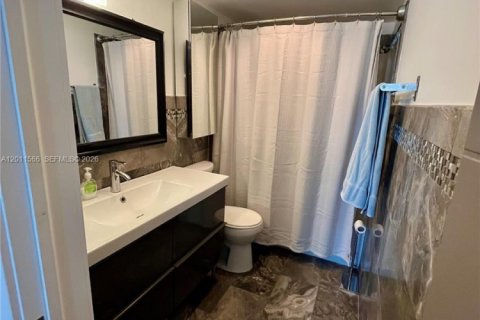 Condo in Hollywood, Florida, 1 bedroom  № 2075296 - photo 18