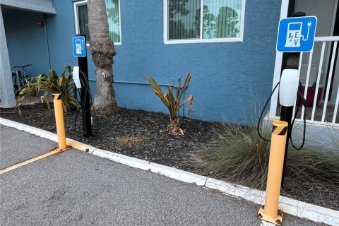 Condominio en alquiler en Sarasota, Florida, 1 dormitorio, 66.33 m2 № 1913047 - foto 21