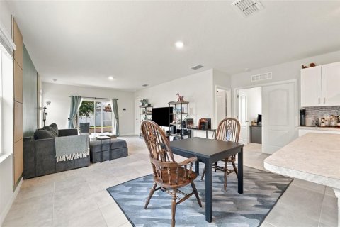 Villa ou maison à vendre à Kissimmee, Floride: 3 chambres, 156.08 m2 № 2396547 - photo 7