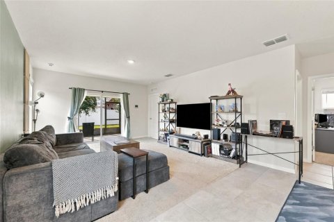 Villa ou maison à vendre à Kissimmee, Floride: 3 chambres, 156.08 m2 № 2396547 - photo 9
