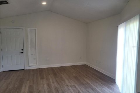 Townhouse in Apopka, Florida 2 bedrooms, 64.85 sq.m. № 2148682 - photo 5