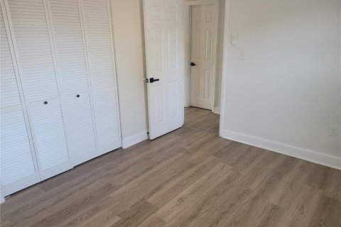 Townhouse in Apopka, Florida 2 bedrooms, 64.85 sq.m. № 2148682 - photo 17