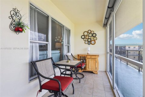 Condo in Deerfield Beach, Florida, 2 bedrooms № 2243941 - photo 30
