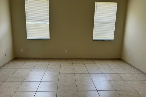House in Kissimmee, Florida 4 bedrooms, 183.2 sq.m. № 1806596 - photo 9