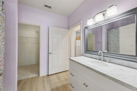 Condo in Orlando, Florida, 2 bedrooms  № 2195568 - photo 9