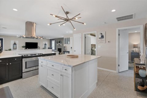 House in Punta Gorda, Florida 3 bedrooms, 133.69 sq.m. № 1637511 - photo 6