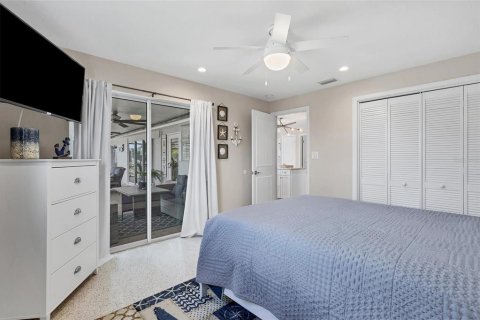 House in Punta Gorda, Florida 3 bedrooms, 133.69 sq.m. № 1637511 - photo 20