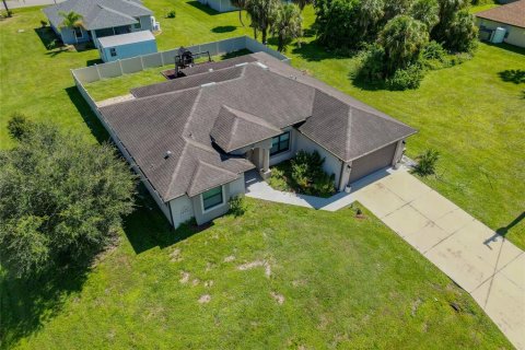 Villa ou maison à vendre à North Port, Floride: 3 chambres, 197.7 m2 № 2390859 - photo 3