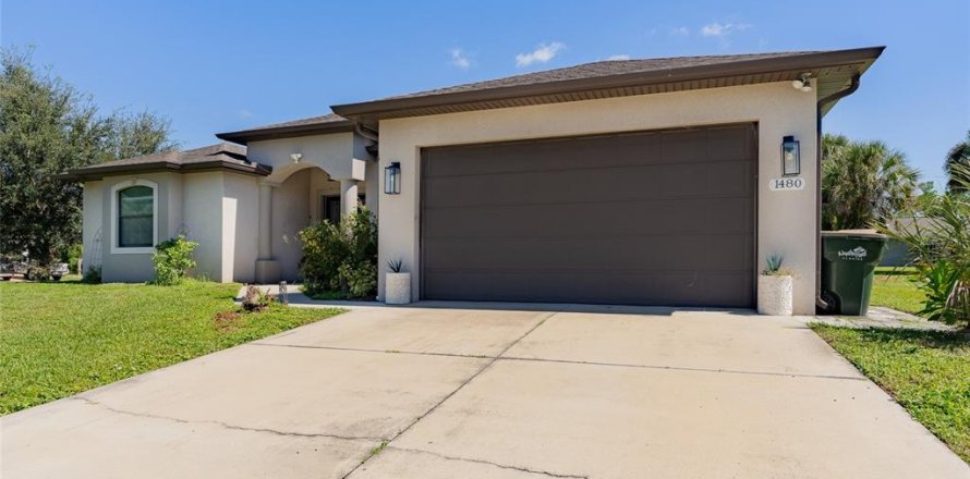 Villa ou maison à North Port, Floride 3 chambres, 197.7 m2 № 2390859