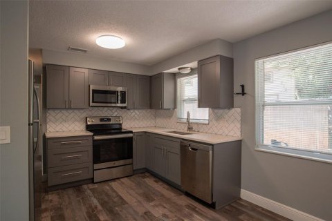 Casa en alquiler en Dunedin, Florida, 2 dormitorios, 102.19 m2 № 1918650 - foto 4