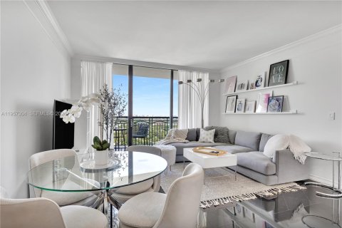 Снять в аренду кондоминиум в Майами, Флорида 1 спальня, 89.09м2, № 2053047 - фото 25