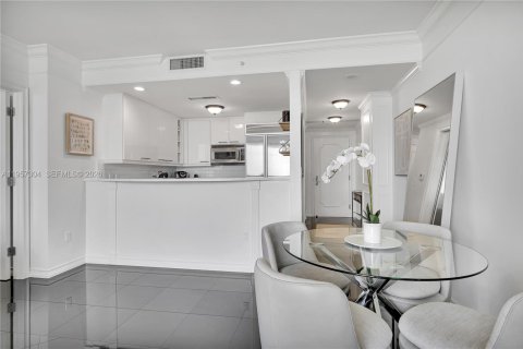 Снять в аренду кондоминиум в Майами, Флорида 1 спальня, 89.09м2, № 2053047 - фото 13