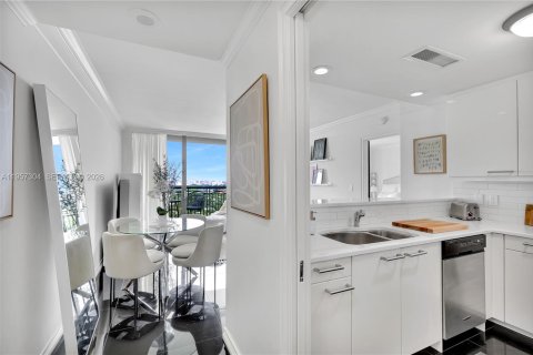 Снять в аренду кондоминиум в Майами, Флорида 1 спальня, 89.09м2, № 2053047 - фото 16