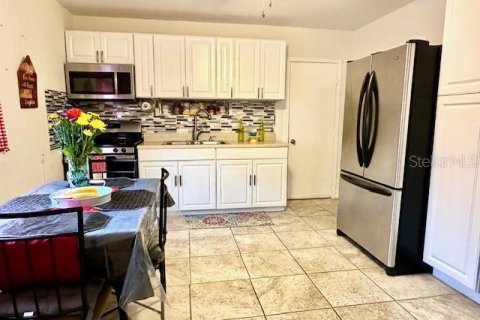 House in Lakeland, Florida 2 bedrooms, 77.76 sq.m. № 1906247 - photo 6