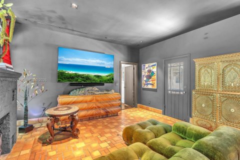 Casa en venta en Hollywood, Florida, 4 dormitorios, 362.32 m2 № 2074670 - foto 21
