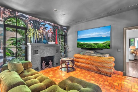 Casa en venta en Hollywood, Florida, 4 dormitorios, 362.32 m2 № 2074670 - foto 22
