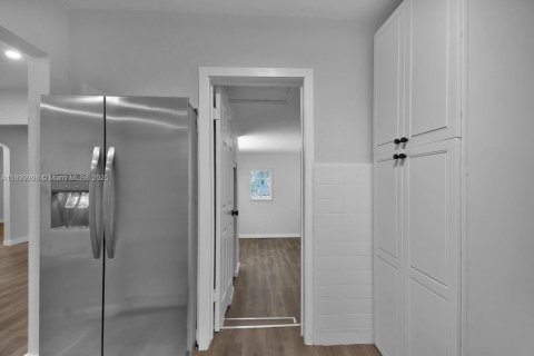 Casa en alquiler en Miami, Florida, 3 dormitorios, 114.27 m2 № 1964190 - foto 22