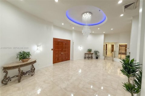 Condo in Sunny Isles Beach, Florida  № 2075231 - photo 24