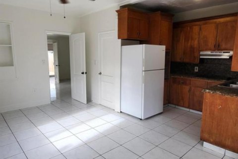 Townhouse in Dania Beach, Florida 2 bedrooms, 119.19 sq.m. № 2250739 - photo 6