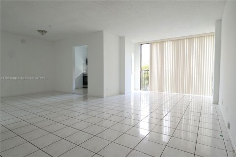 Condo in Sunny Isles Beach, Florida, 1 bedroom  № 1928745 - photo 25