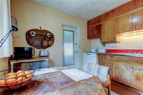 Villa ou maison à vendre à Saint Petersburg, Floride: 2 chambres, 67.63 m2 № 1918172 - photo 15
