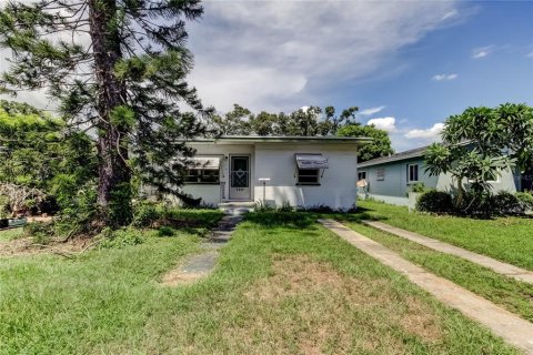 Villa ou maison à vendre à Saint Petersburg, Floride: 2 chambres, 67.63 m2 № 1918172 - photo 2