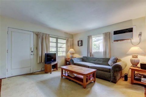 Villa ou maison à vendre à Saint Petersburg, Floride: 2 chambres, 67.63 m2 № 1918172 - photo 3