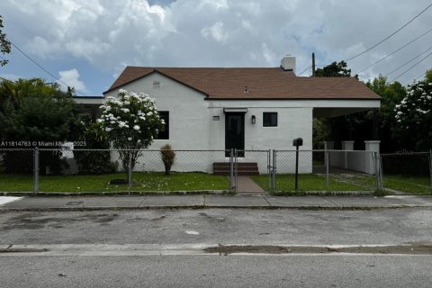 Casa en venta en Miami, Florida, 3 dormitorios, 110.93 m2 № 1967003 - foto 1