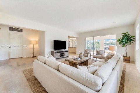 Купить кондоминиум в Корал-Гейблс, Флорида 2 спальни, 189.15м2, № 2043791 - фото 3