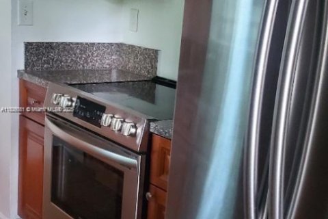 Снять в аренду квартиру в Корал-Спрингс, Флорида 3 спальни, 337.42м2, № 1938041 - фото 1