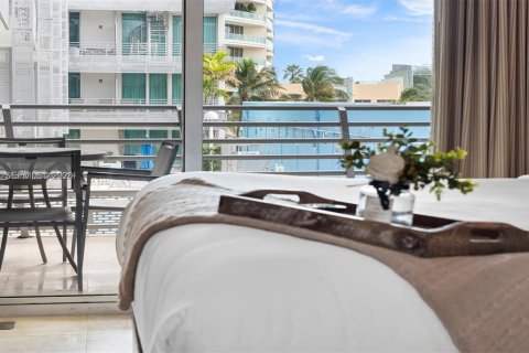 Condominio en alquiler en Miami Beach, Florida, 46.45 m2 № 2059826 - foto 3