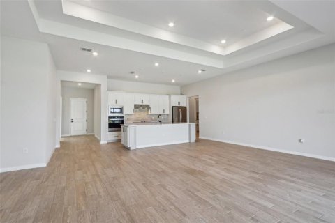 House in Winter Garden, Florida 3 bedrooms, 213.49 sq.m. № 1592812 - photo 4