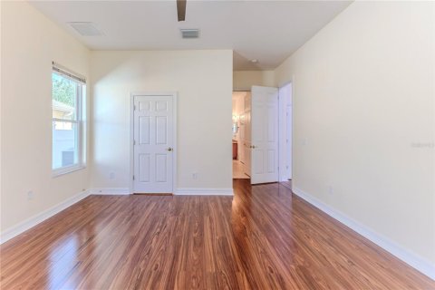House in Spring Hill, Florida 4 bedrooms, 259.75 sq.m. № 2225262 - photo 29