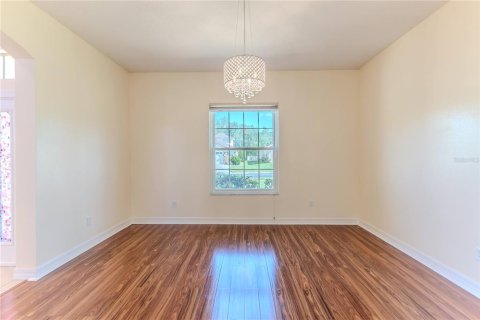 House in Spring Hill, Florida 4 bedrooms, 259.75 sq.m. № 2225262 - photo 10