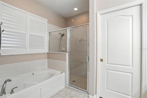 House in Estero, Florida 3 bedrooms, 190.64 sq.m. № 1852589 - photo 24
