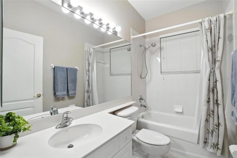 House in Estero, Florida 3 bedrooms, 190.64 sq.m. № 1852589 - photo 27