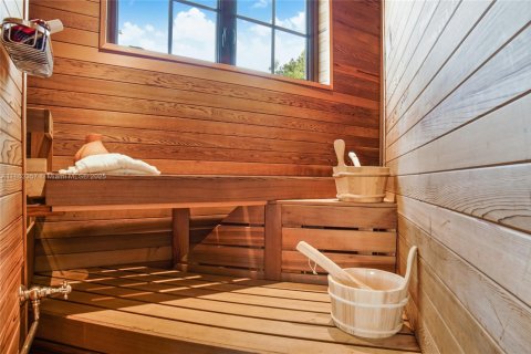 Casa en venta en Key Biscayne, Florida, 6 dormitorios, 553.7 m2 № 1961369 - foto 26