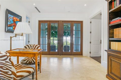 Casa en venta en Key Biscayne, Florida, 6 dormitorios, 553.7 m2 № 1961369 - foto 19