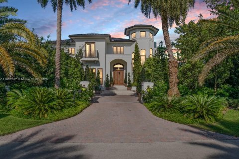 Casa en venta en Key Biscayne, Florida, 6 dormitorios, 553.7 m2 № 1961369 - foto 29