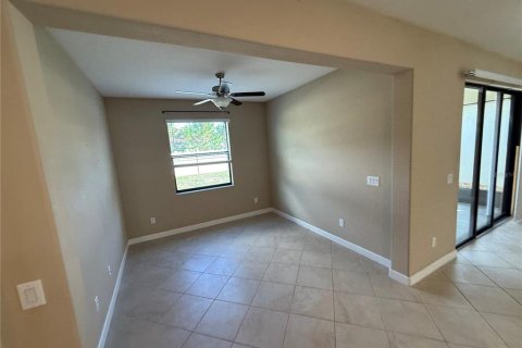 House in Wimauma, Florida 2 bedrooms, 156.35 sq.m. № 2134418 - photo 9