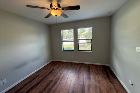 House in Wimauma, Florida 2 bedrooms, 156.35 sq.m. № 2134418 - photo 13