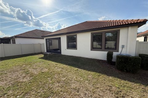 House in Wimauma, Florida 2 bedrooms, 156.35 sq.m. № 2134418 - photo 16