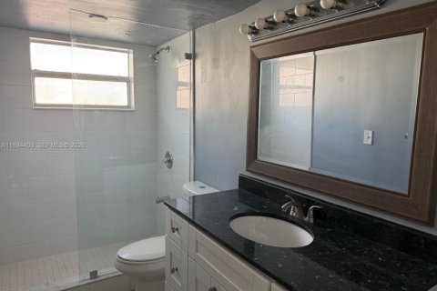 Купить кондоминиум в Майами-Бич, Флорида 1 спальня, 61.5м2, № 2053692 - фото 5