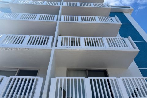 Кондоминиум с 1 спальней в Майами-Бич, Флорида № 2053692