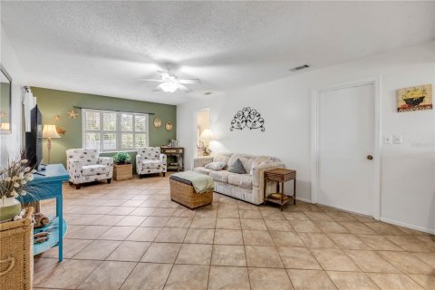 Immobilier commercial à vendre à New Smyrna Beach, Floride: 4 chambres, 189.71 m2 № 1906516 - photo 15