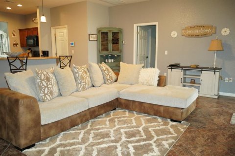 House in Davenport, Florida 4 bedrooms, 196.21 sq.m. № 1563729 - photo 5