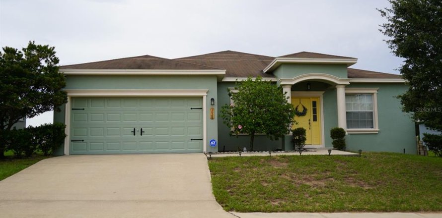 House in Davenport, Florida 4 bedrooms, 196.21 sq.m. № 1563729